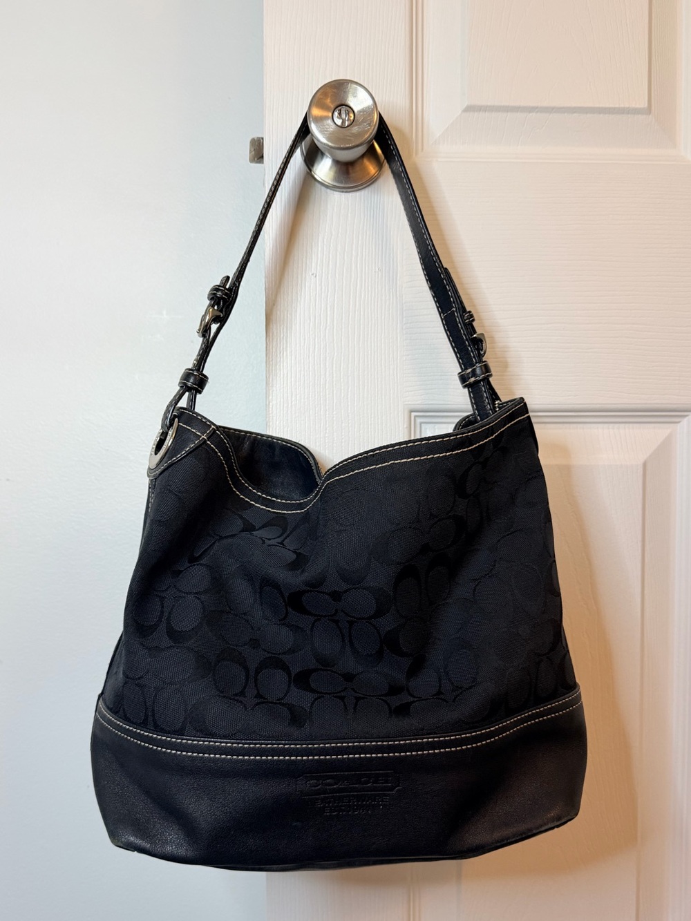 Vintage Coach Black Signature C Jacquard Hobo